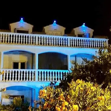 Konukevi Zoralis A 3*
