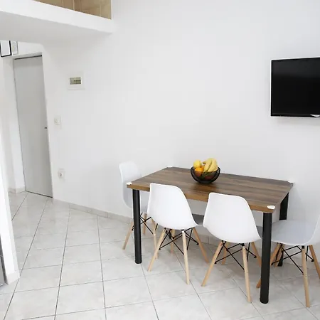 Konukevi Zoralis A 3*