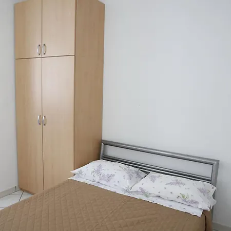 Zoralis A Konukevi 3*