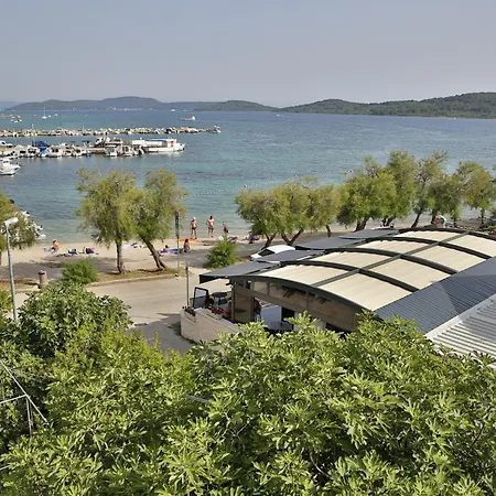 Konukevi Zoralis A 3*